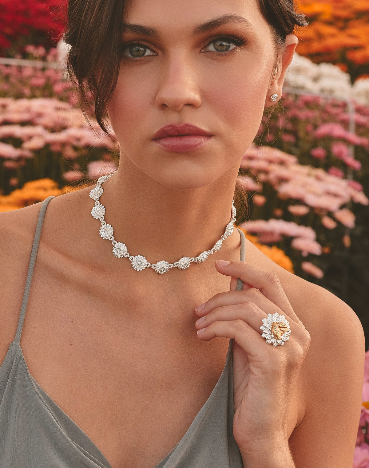 Chrysanthemum Choker & Stud Earrings Set