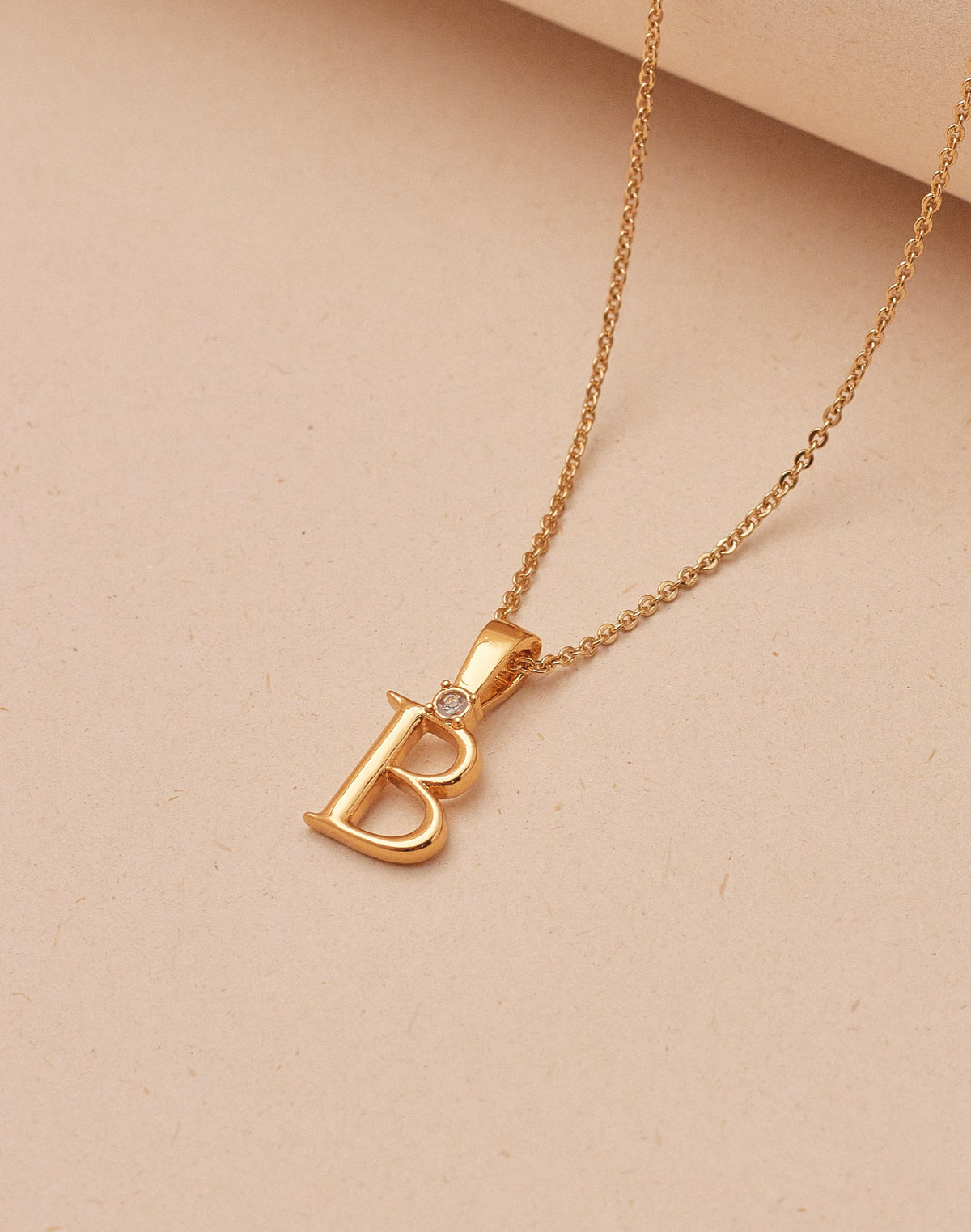 Collar de Letras Serif