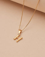 Collar de Letras Serif