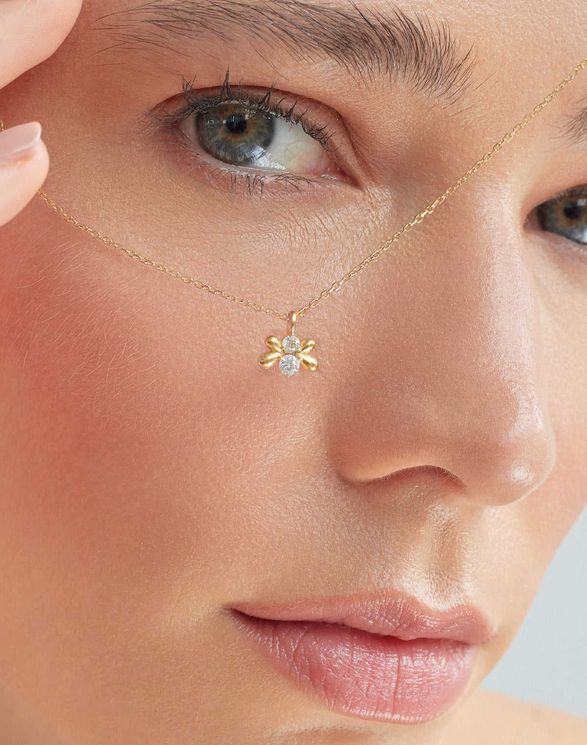 Collar en Plata 925 Abeja Clear